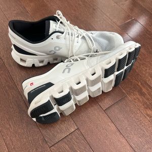 On Cloud X3 Womens size 8